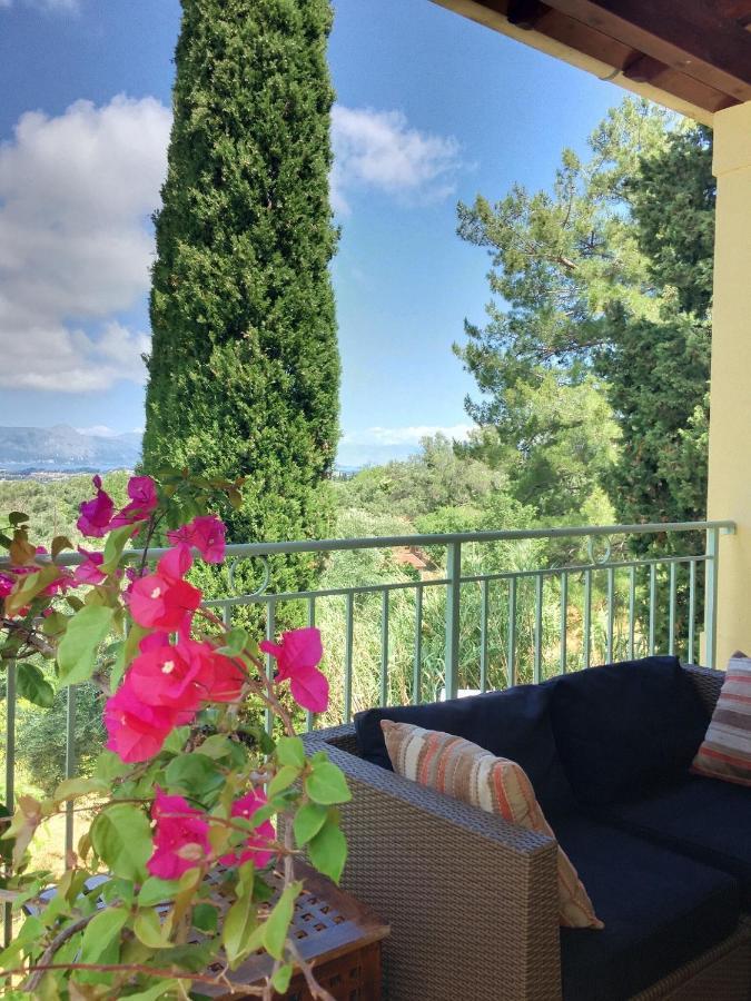Gastouri Villa Pascalia With Heated Pool In October And Views Ahílio Kültér fotó