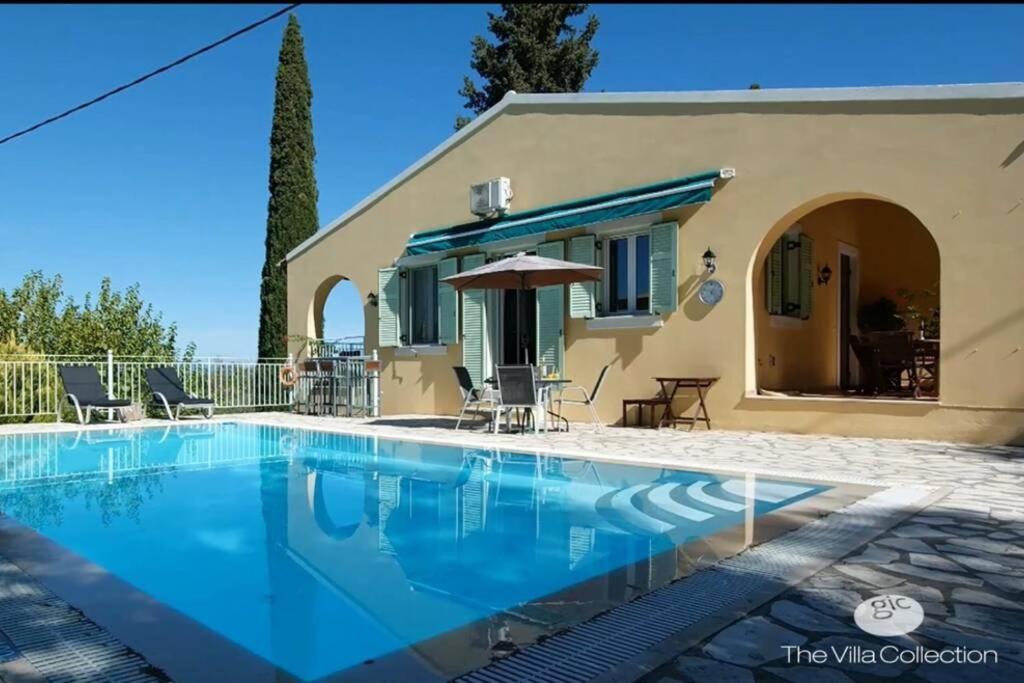 Gastouri Villa Pascalia With Heated Pool In October And Views Ahílio Kültér fotó