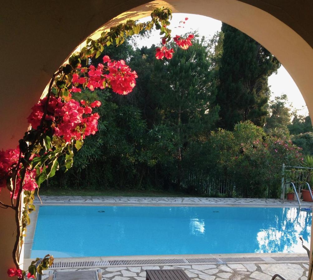 Gastouri Villa Pascalia With Heated Pool In October And Views Ahílio Kültér fotó