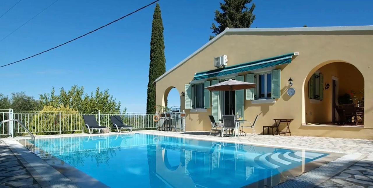 Gastouri Villa Pascalia With Heated Pool In October And Views Ahílio Kültér fotó