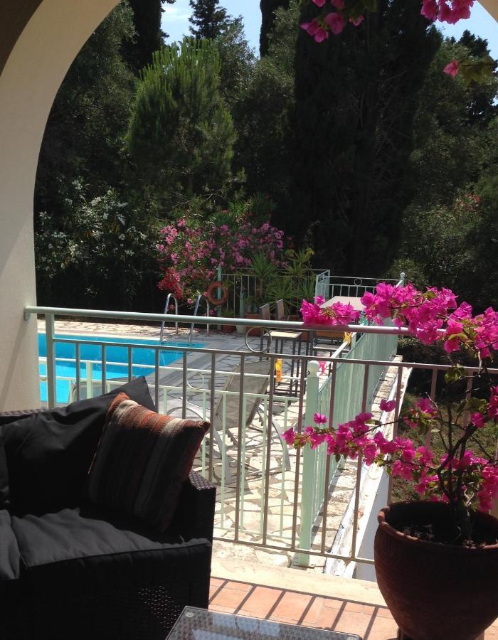 Gastouri Villa Pascalia With Heated Pool In October And Views Ahílio Kültér fotó